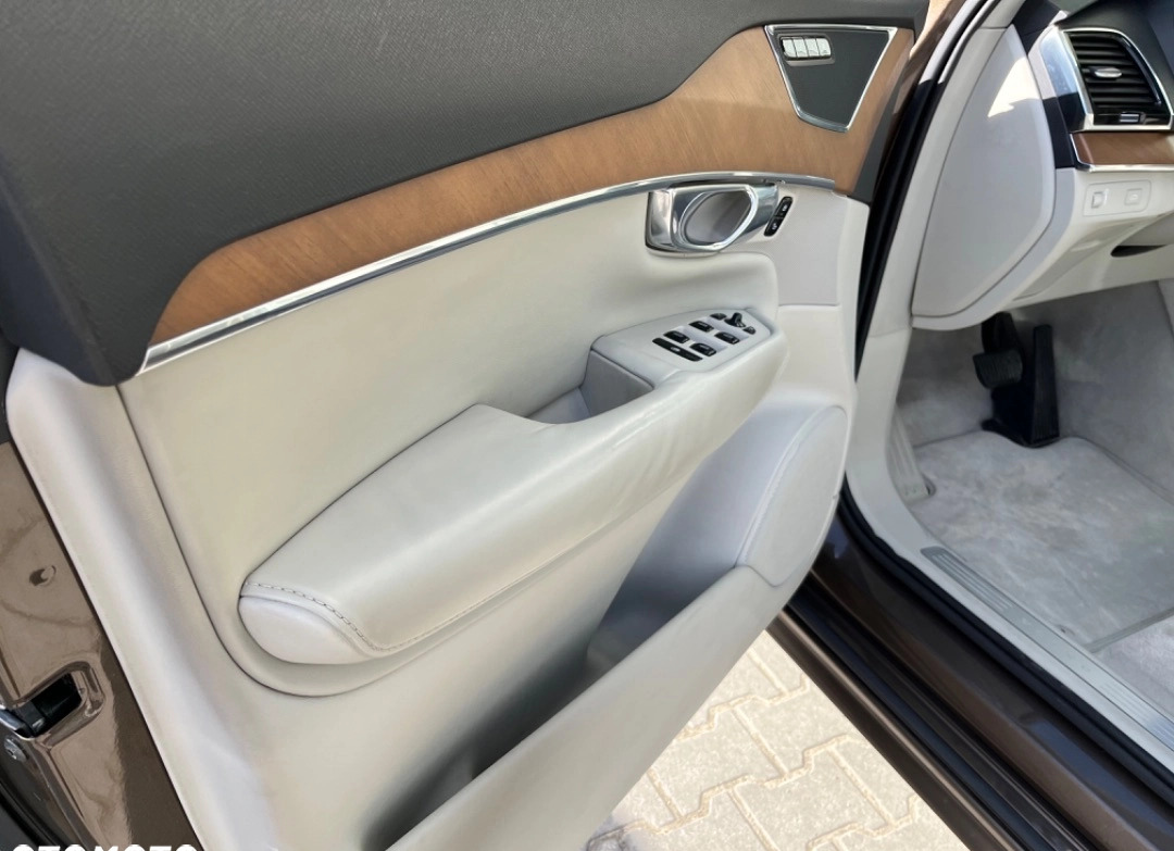 Volvo XC 90 cena 140000 przebieg: 133000, rok produkcji 2017 z Gdańsk małe 436